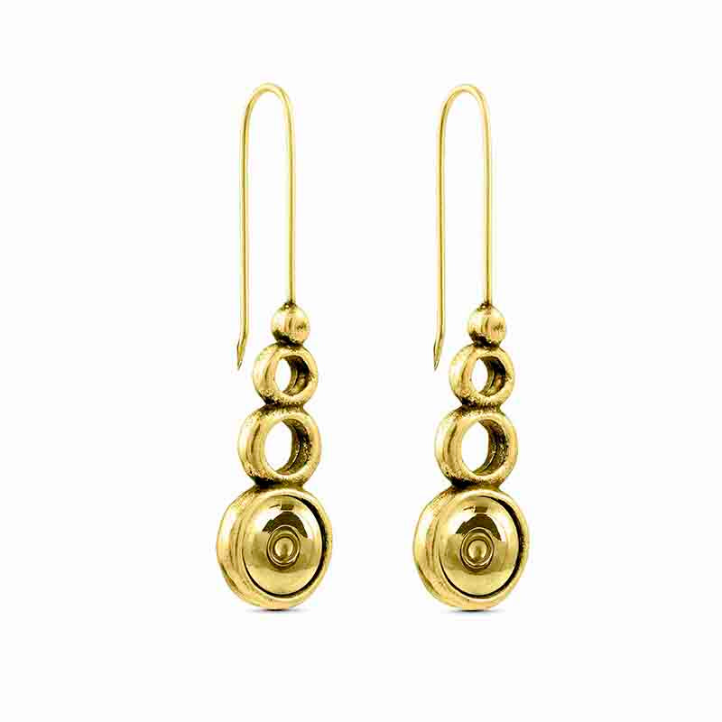 CICLÓN™ Cue Fish Hook with a Round Gold Earrings