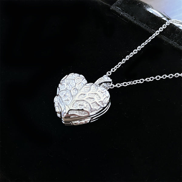 MADREPERLA™ Heart of Clover Fold Necklace