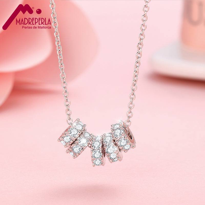 MADREPERLA™ Sparkling Sliding Rings Pendant Necklace